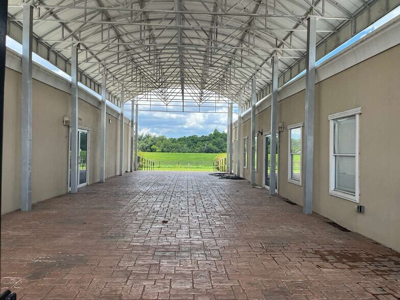 More Photos Of 11734 Jefferson Rd, Thonotosassa Schools For Sale