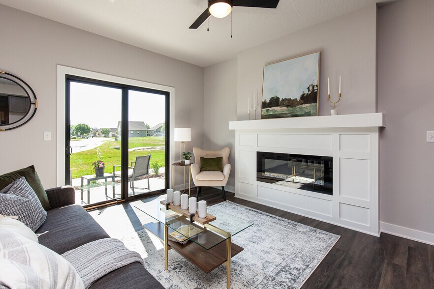 More Photos Of 3656 NE Marissa Ln, Ankeny Apartments For Sale