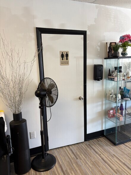 More Photos Of 1906-1914 Springfield Ave, Maplewood Storefront For Lease