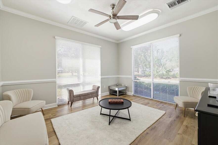More Photos Of 1574 Village Square Blvd, Tallahassee Office For Lease