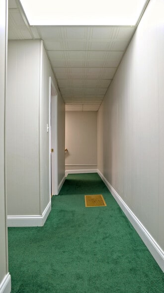 More Photos Of 301 Bolling St, Radford Religious Facility For Sale