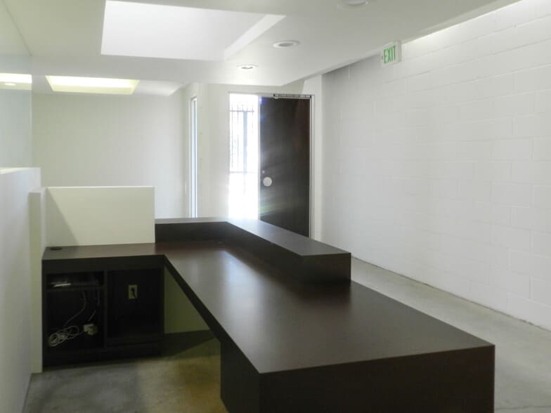 More Photos Of 1311 Broadway, Santa Monica Office For Lease