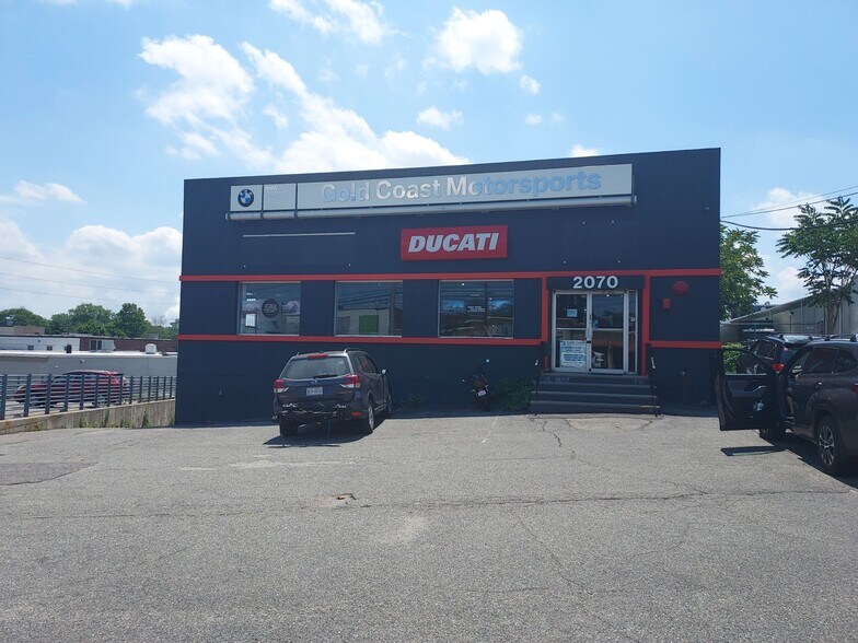 More Photos Of 2070 Jericho Tpke, New Hyde Park Auto Repair For Sale