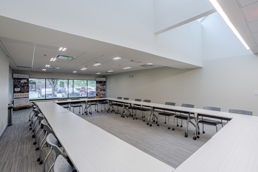 More Photos Of 3 Allied Dr, Dedham Office For Lease