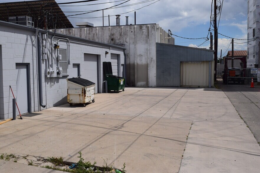 More Photos Of 1865-1877 S Acoma St, Denver Warehouse For Sale