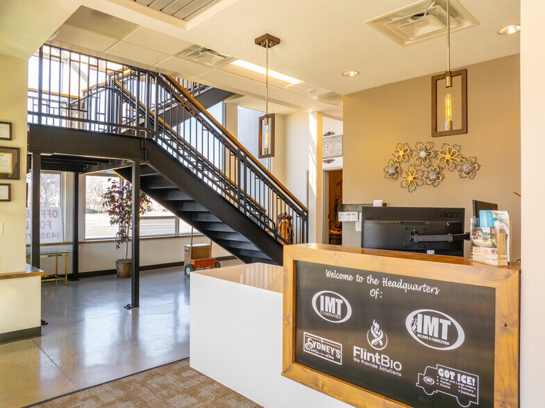 More Photos Of 852 N Main St, Brigham City Showroom For Sale