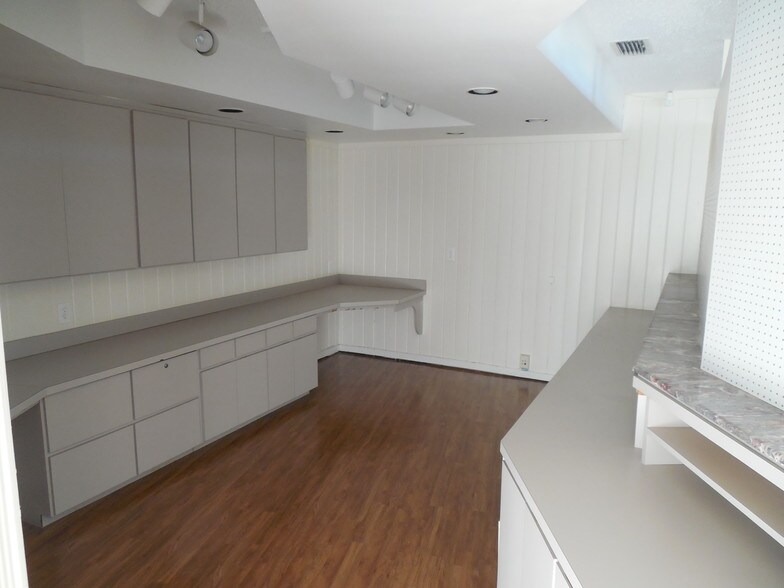 More Photos Of 2500 Port Malabar Blvd NE, Palm Bay Medical For Sale