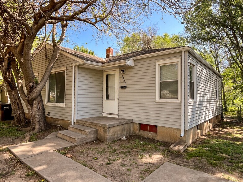 More Photos Of 2302 S Broadview St, Wichita Apartments For Sale
