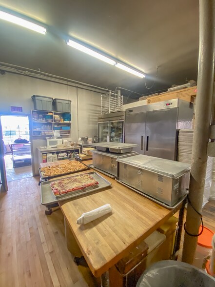 More Photos Of 915 E Lincoln Hwy, New Haven Restaurant For Sale