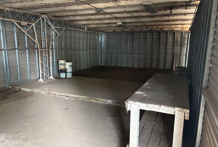 More Photos Of 2605 E Adams St, Phoenix Showroom For Sale