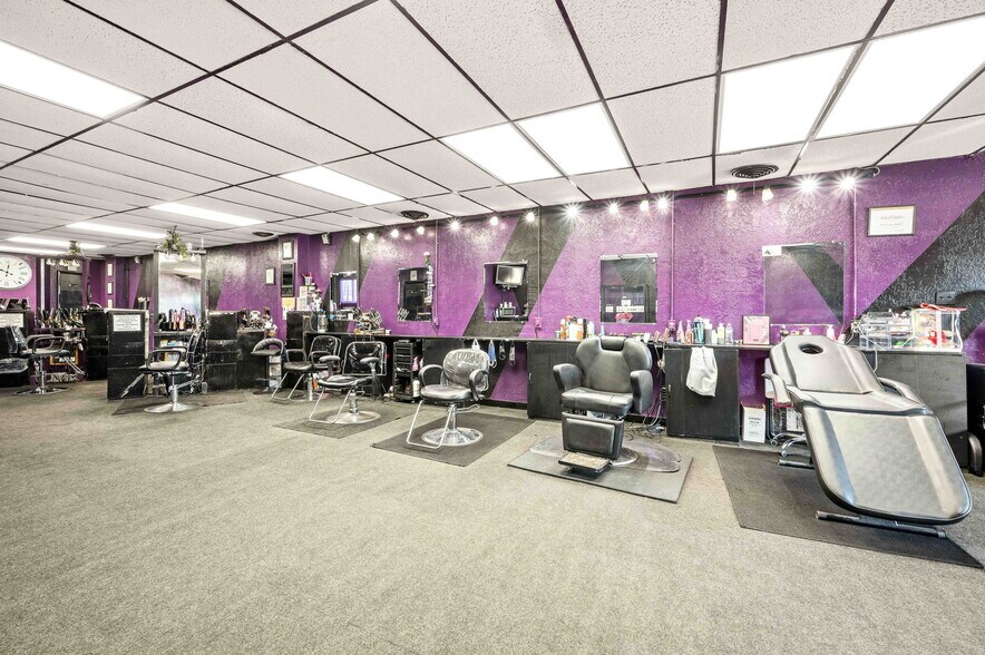 More Photos Of 1435 Florence St, Aurora Storefront For Sale
