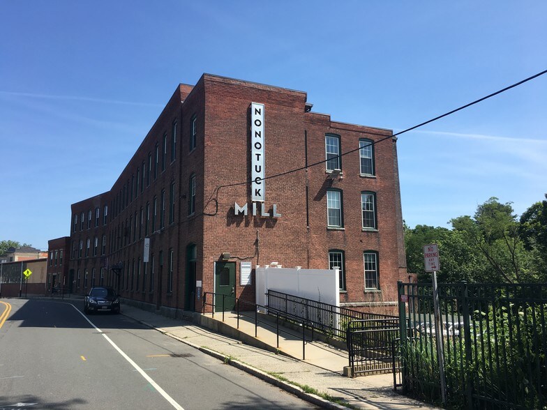 More Photos Of 296 Nonotuck St, Northampton Warehouse For Lease