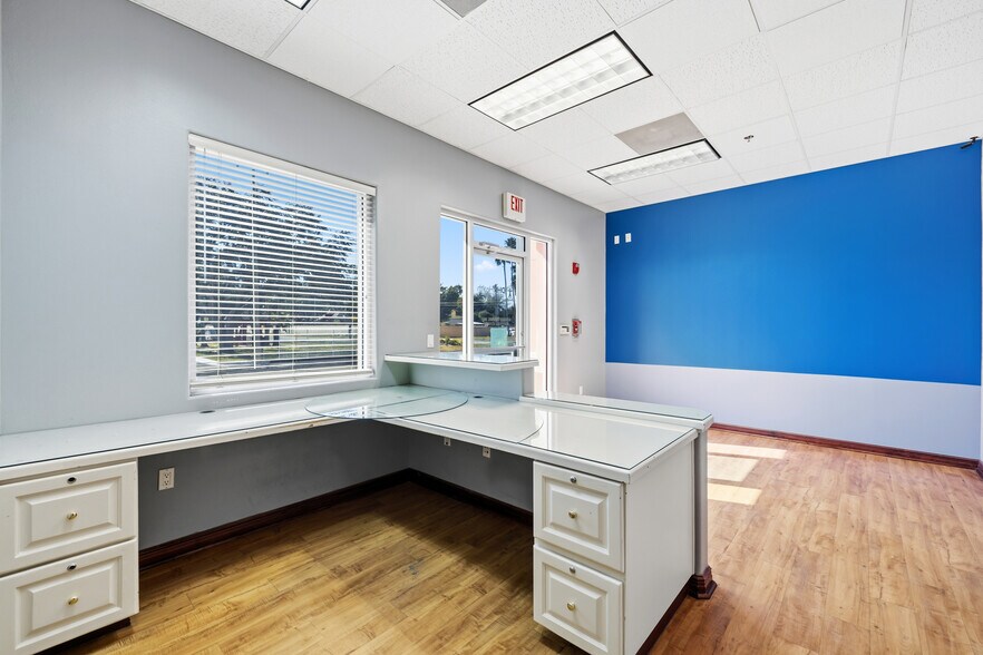 More Photos Of 2101 S Cynthia St, McAllen Medical For Lease
