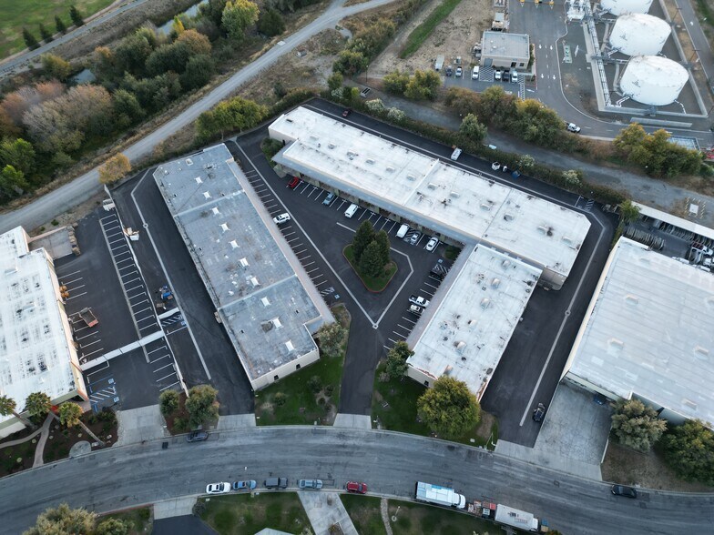 More Photos Of 2510-2532 Seaboard Ave, San Jose Manufacturing For Lease