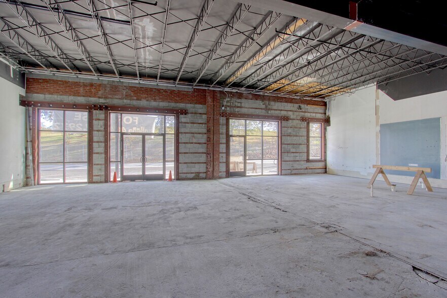 More Photos Of 763-765 Trabert Ave NW, Atlanta General Retail For Lease