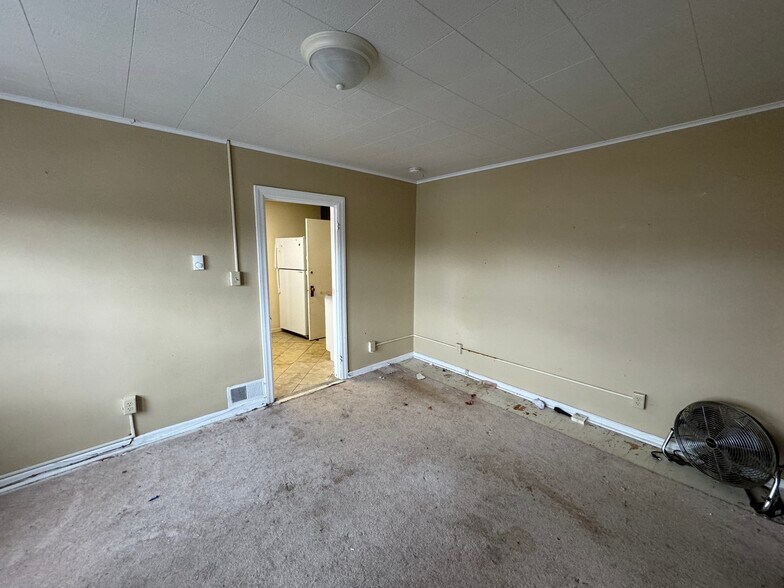 More Photos Of 38-40 W Church St, Hagerstown Religious Facility For Sale
