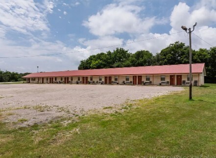 Primary Photo Of 1856 Highway 70 E, Kingston Hotel For Sale