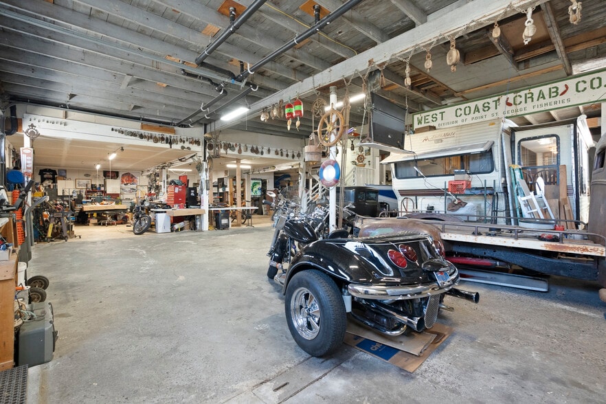 More Photos Of 347 2nd St, Crescent City Industrial For Sale