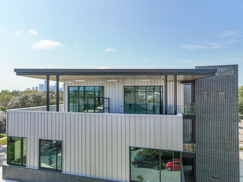 More Photos Of 1023 Studewood St, Houston Storefront Retail Office For Lease