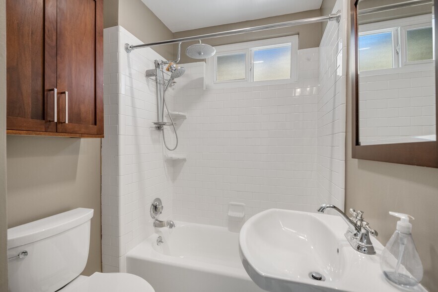 More Photos Of 1401-1403 Cary Ave, San Mateo Apartments For Sale