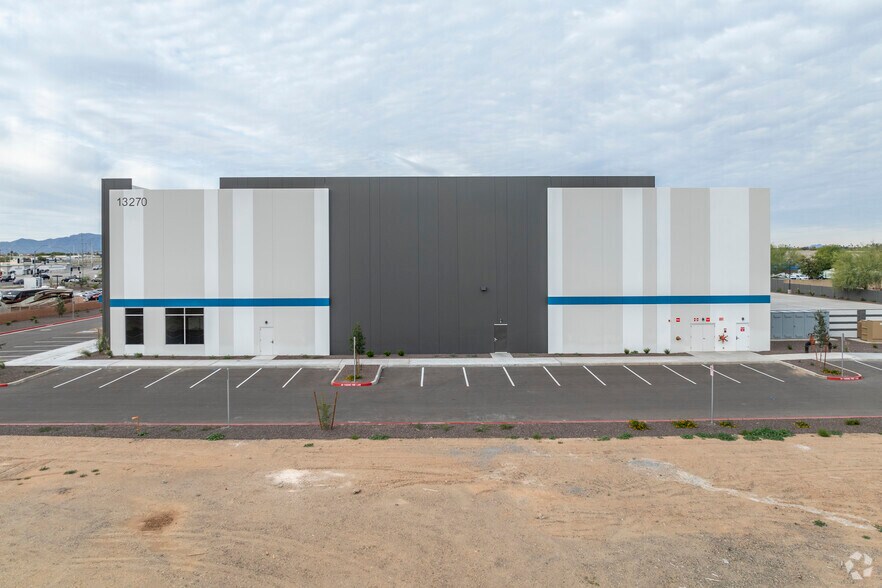 More Photos Of 13270 W Bell Rd, Surprise Distribution For Sale