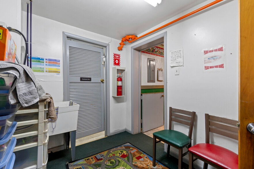 More Photos Of 705 E Warrington Ave, Pittsburgh Office Residential For Sale
