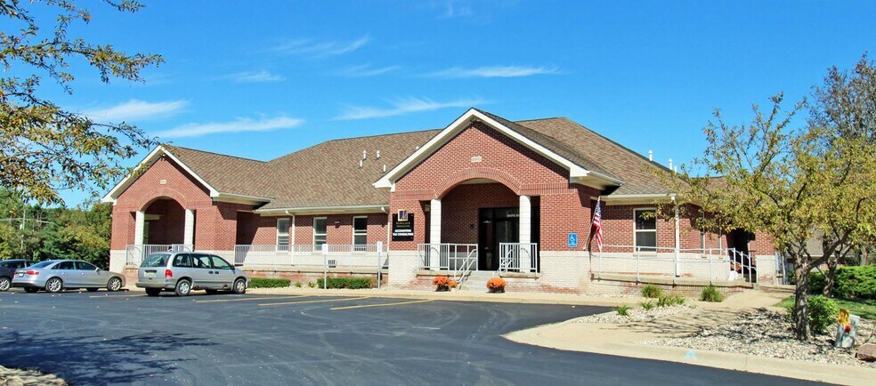 More Photos Of 2000-2160 Grand River Anx, Brighton Unknown For Lease