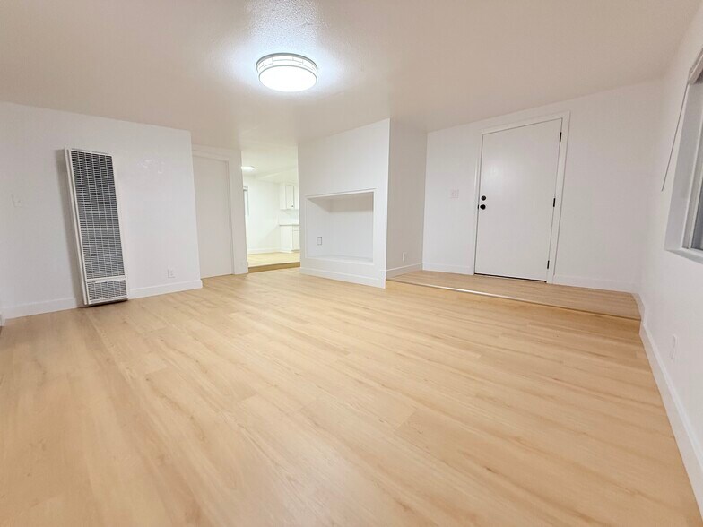 More Photos Of 132-138 W Ramona St, Ventura Apartments For Sale