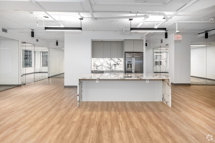 More Photos Of 1156 15th St NW, Washington Office For Lease