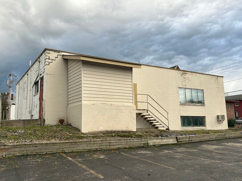 More Photos Of 602 Ridge Rd, Webster Restaurant For Sale
