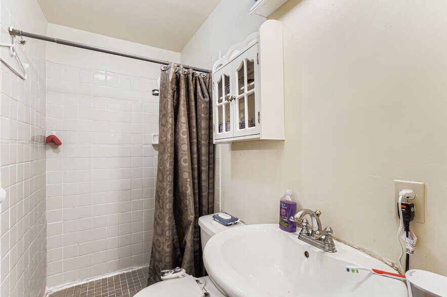 More Photos Of 9600 W Colfax Ave, Lakewood Hotel For Sale