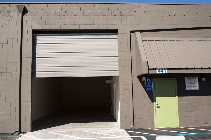 More Photos Of 406-499 Reynolds Cir, San Jose Warehouse For Lease