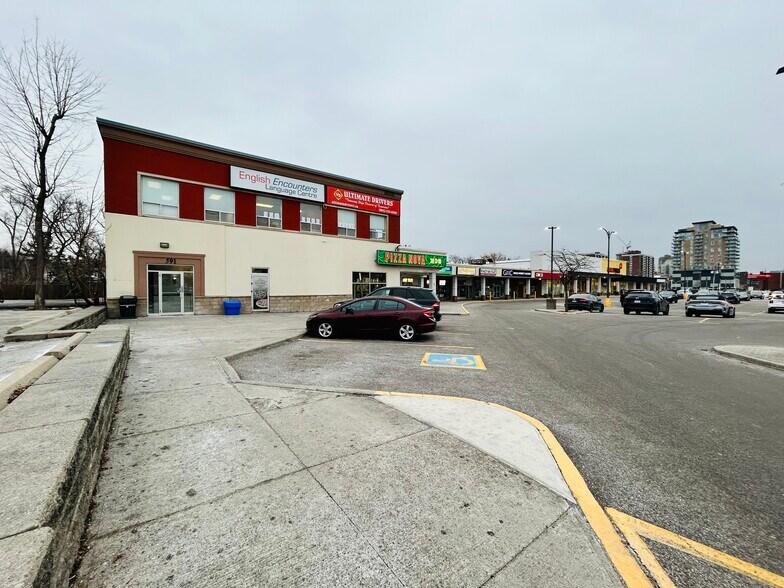 Primary Photo Of 591 Brant St, Burlington General Retail For Lease