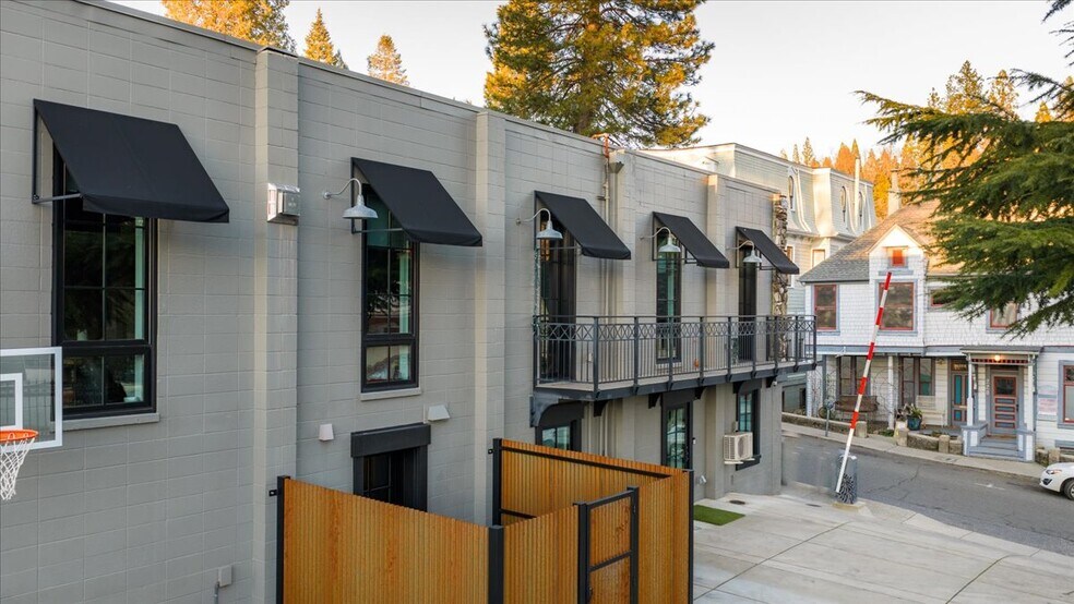 More Photos Of 224 Church St, Nevada City Office For Sale