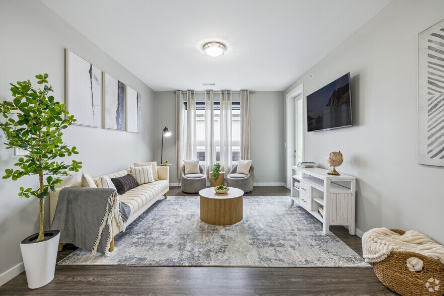 More Photos Of 100 Aqua Way, Newport Apartments For Lease