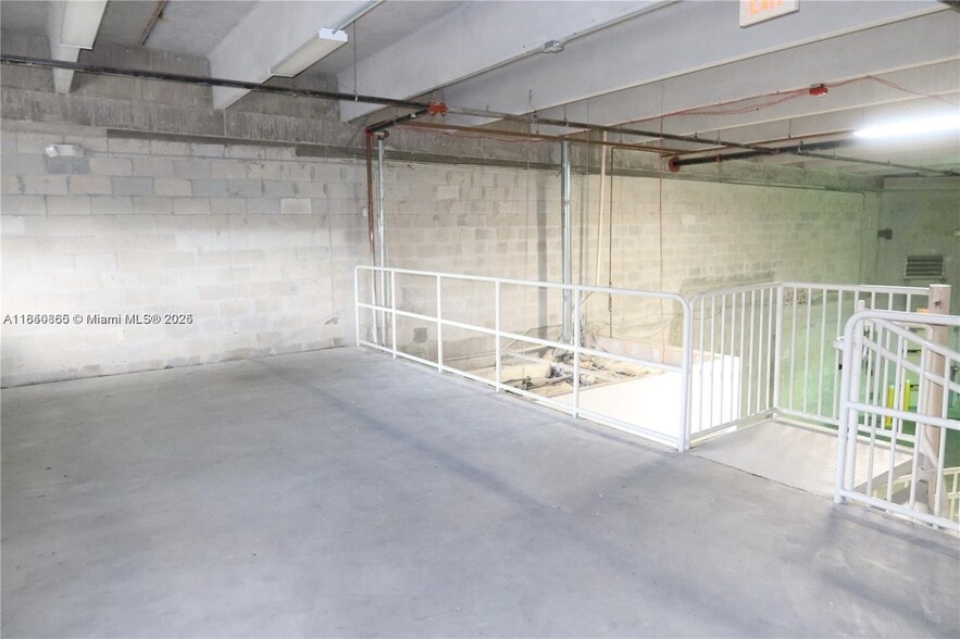More Photos Of 1835 NW 112th Ave, Miami Warehouse For Lease