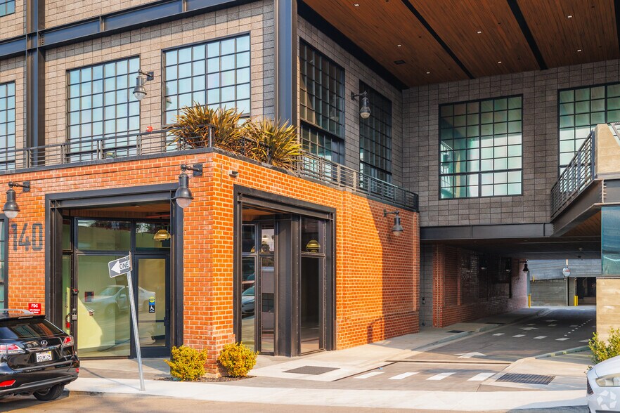 More Photos Of 136-142 Oregon St, El Segundo Research And Development For Lease