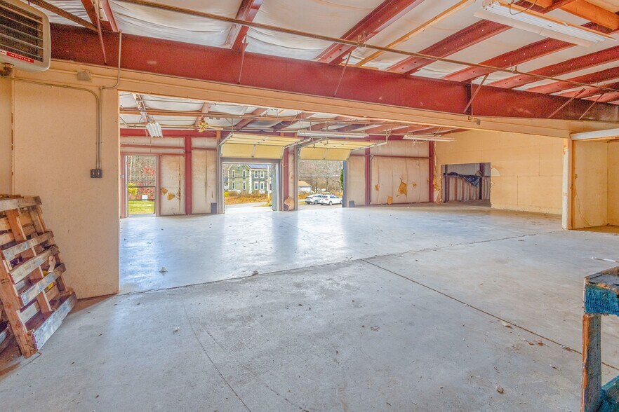 More Photos Of 642 Patriots Rd, Templeton Warehouse For Sale
