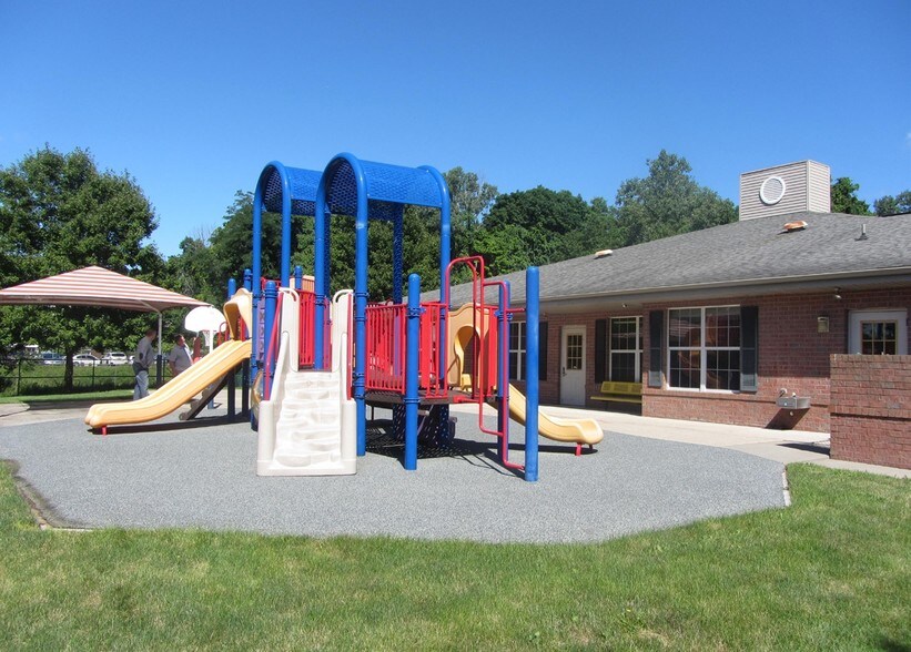 More Photos Of 25 Edison Rd, Mahwah Daycare Center For Lease