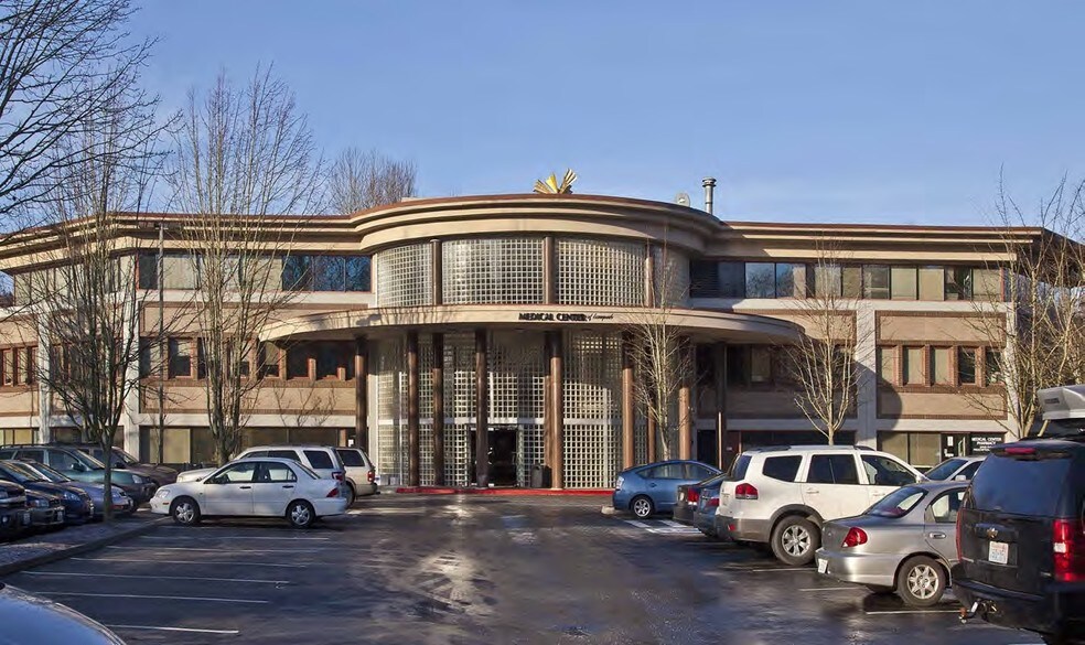 Primary Photo Of 450 NW Gilman Blvd, Issaquah Medical For Lease