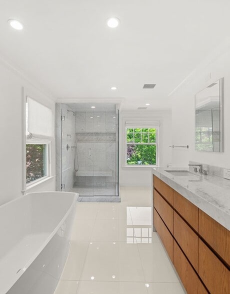 More Photos Of 6 Benedict Pl, Greenwich Office Residential For Sale