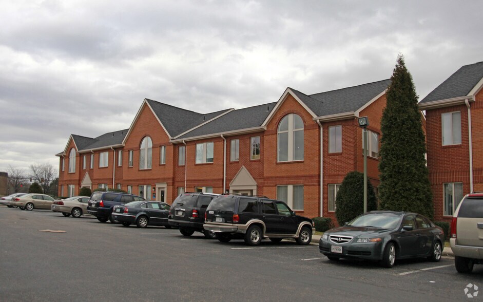 More Photos Of 3102-3114 Golansky Blvd, Woodbridge Medical For Lease