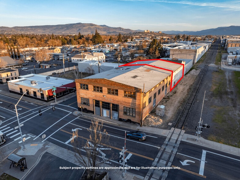 More Photos Of 316 Front St, Medford Specialty For Sale
