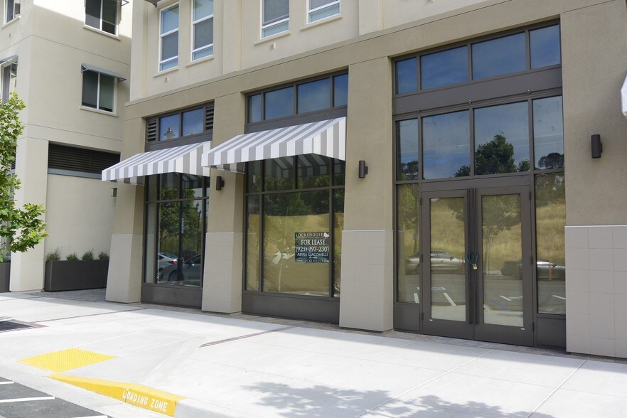 More Photos Of 1375-1411 Sycamore Ave, Hercules Unknown For Lease