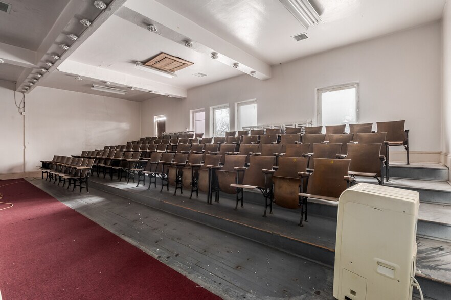 More Photos Of 2601 W 34th Ave, Denver Specialty For Sale