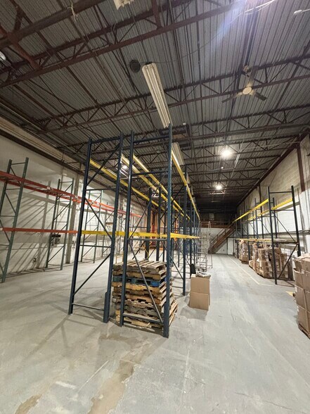 More Photos Of 8 Timber Ln, Marlboro Manufacturing For Lease