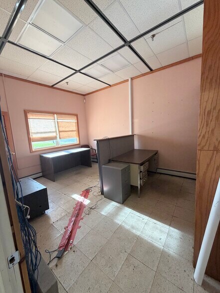 More Photos Of 420 S Main St, Caribou Warehouse For Sale
