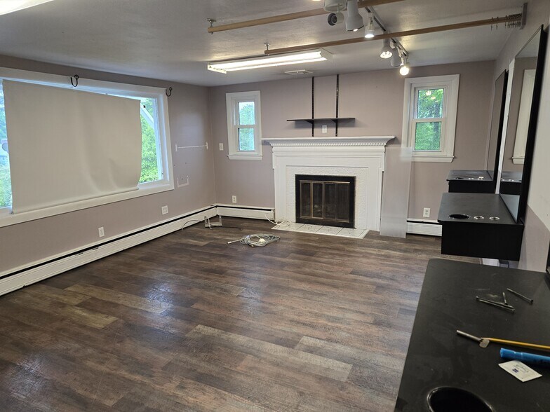 More Photos Of 154 Talcottville Rd, Vernon Rockville Freestanding For Sale