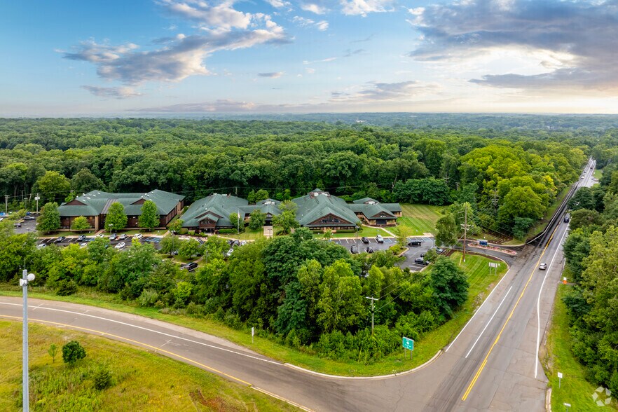 More Photos Of 3027-3061 Miller Rd, Ann Arbor Coworking Space