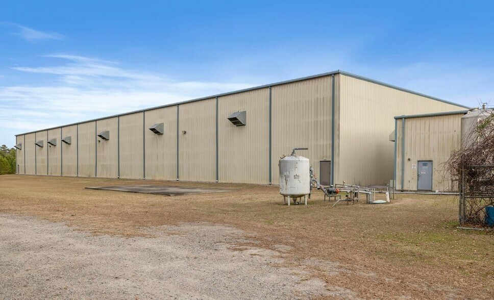 More Photos Of 347 Old River Rd, Elloree Manufacturing For Lease
